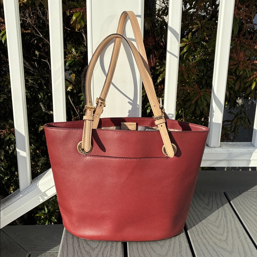 Michael Kors Textured Leather Jet Set Tote Handbag Magnetic Close Burgundy Red